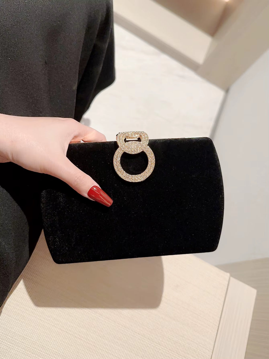 Ladies Autumn Winter Velvet Box Dinner Bag Sparkly Rhinestone Decoration Banquet Bag Clutch Evening Bag Dress Bag Prom Bag Party Bag