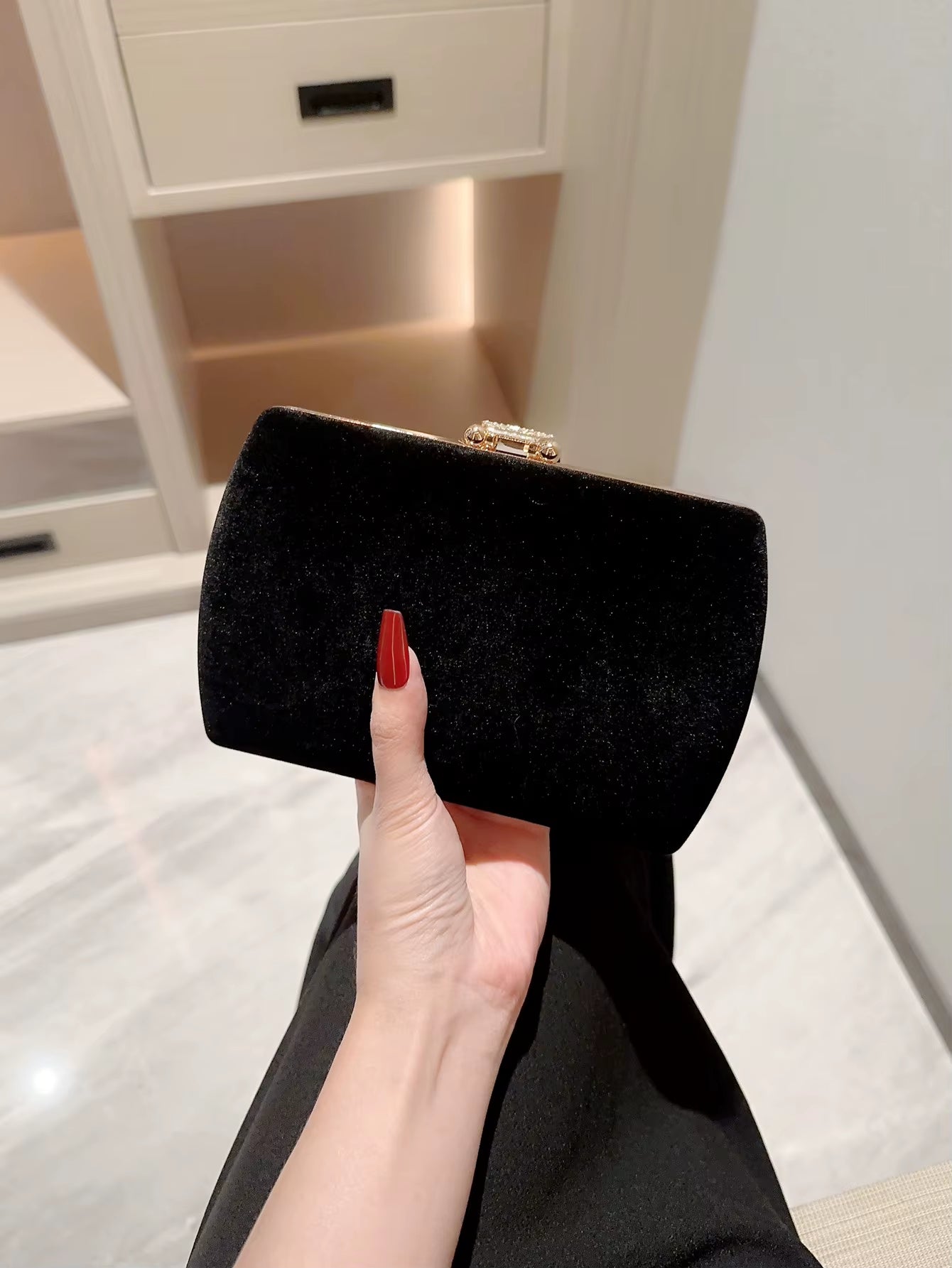 Ladies Autumn Winter Velvet Box Dinner Bag Sparkly Rhinestone Decoration Banquet Bag Clutch Evening Bag Dress Bag Prom Bag Party Bag